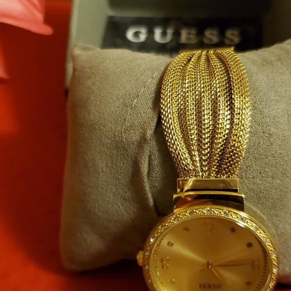 Guess Ladies Watch - Picture 2 of 5